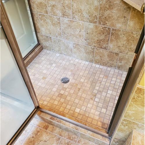 groutlife:ceramic (tile and grout) after service
