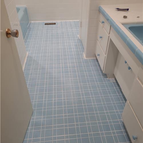 Ceramic (tile and grout) after service