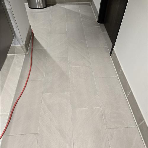 Ceramic (tile and grout) before service
