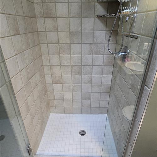 Ceramic (tile and grout) after service